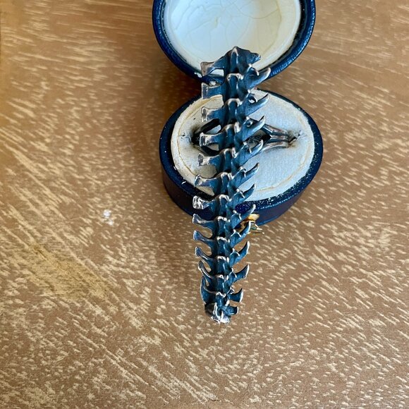 Bloodmilk rattlesnake spine ring sz 4.75 - Picture 1 of 3